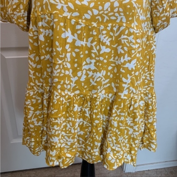 Time and Tru Floral Ruffled Empire Waist Peasant Long Sleeved Mustard Top Size M - Picture 7 of 7